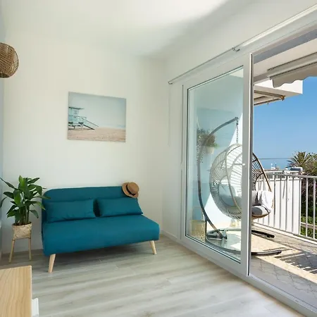 Cozy By The Sea Apartment