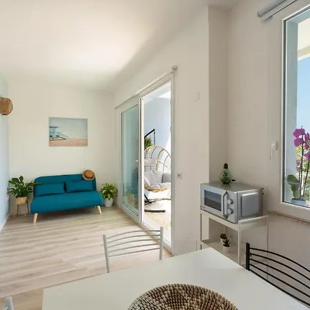 Apartment Cozy By The Sea *